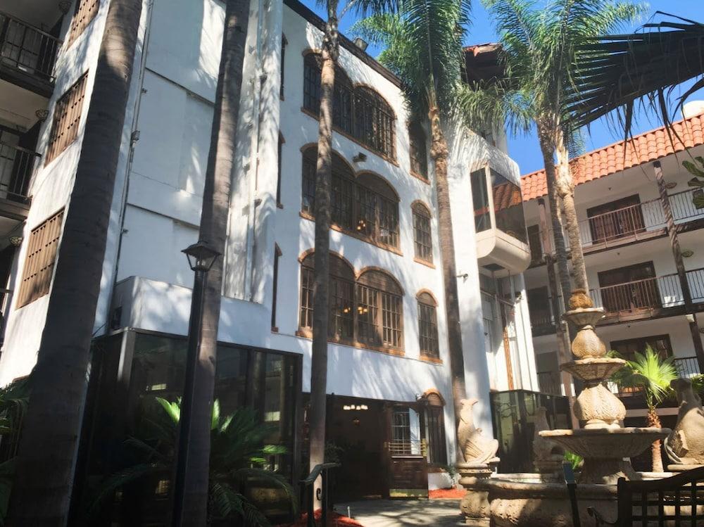 Buena Park Grand Hotel & Suites Esterno foto
