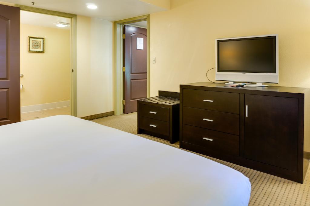 Buena Park Grand Hotel & Suites Esterno foto