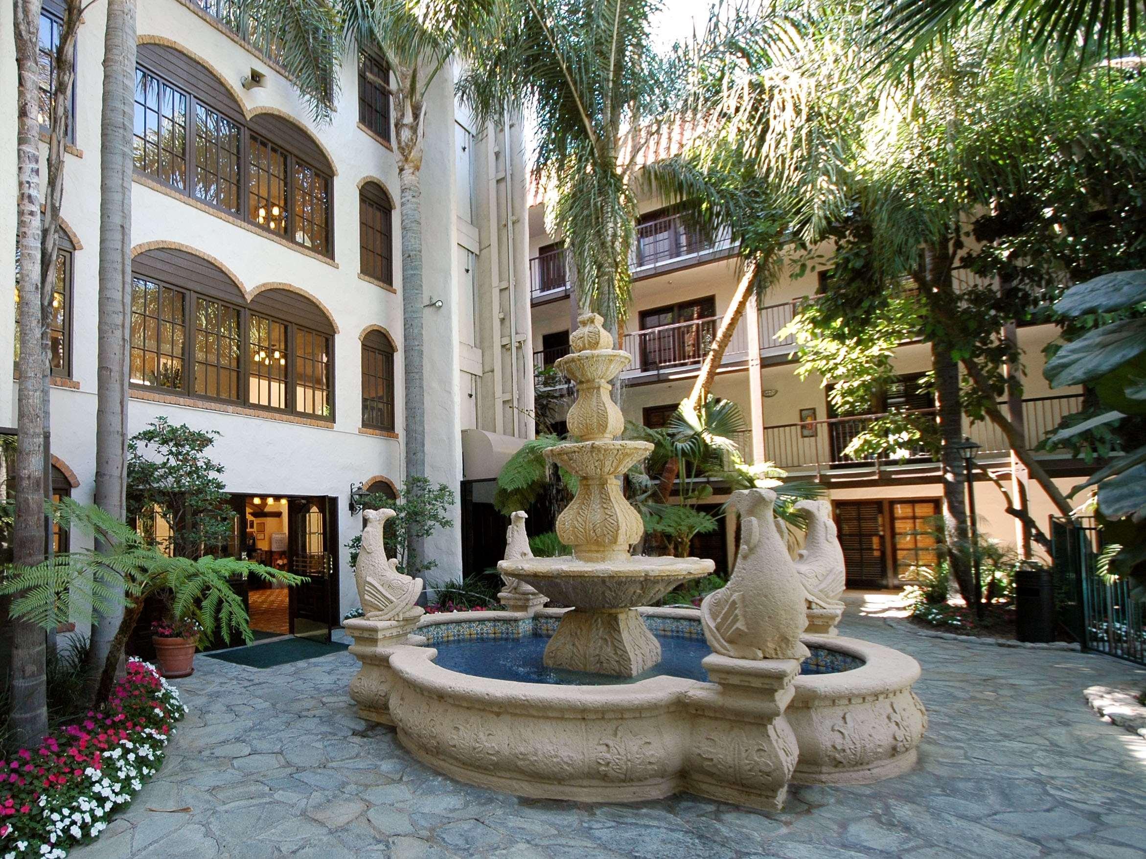 Buena Park Grand Hotel & Suites Esterno foto