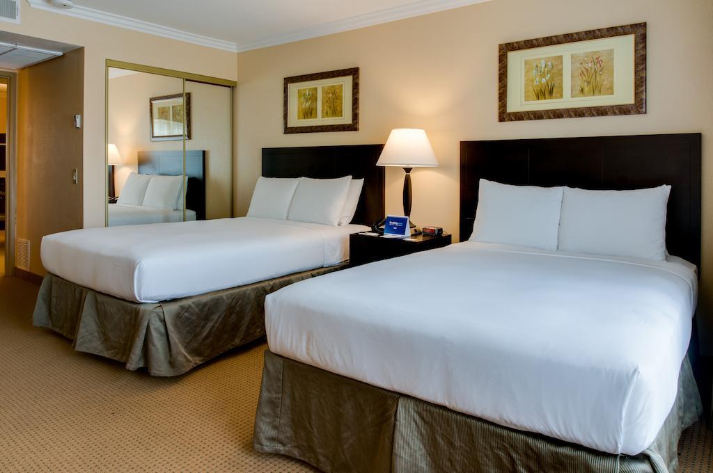 Buena Park Grand Hotel & Suites Esterno foto